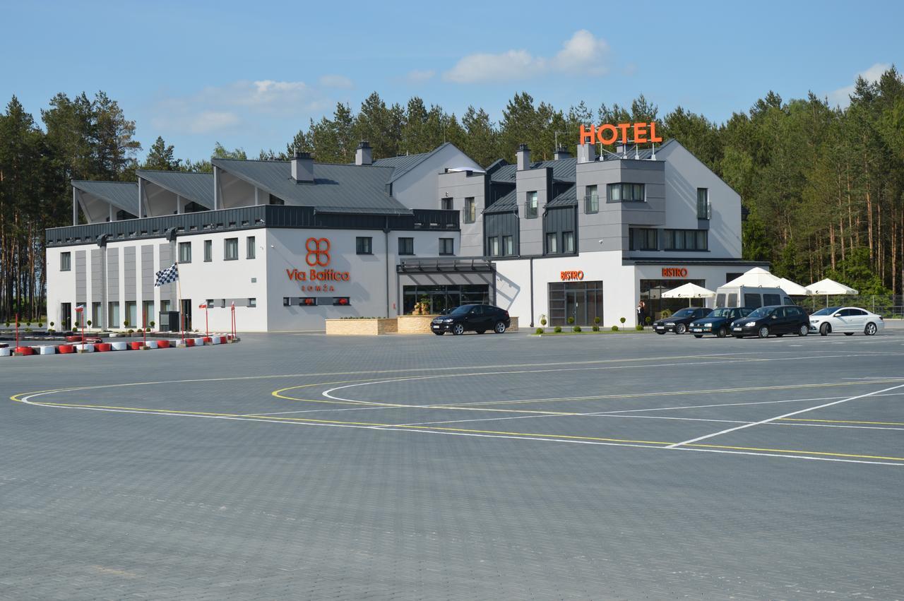 Hotel Via Baltica Lomza Bagian luar foto